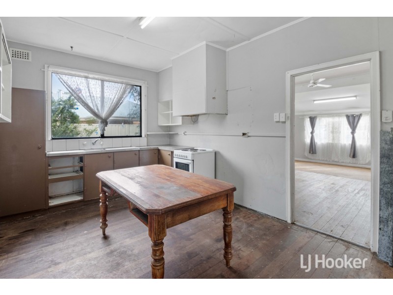 34 Simpson Street, Collie WA 6225