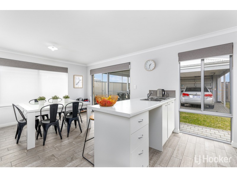 73 Grandite Fairway, Australind WA 6233