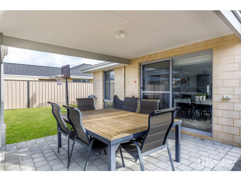 73 Grandite Fairway, Australind WA 6233