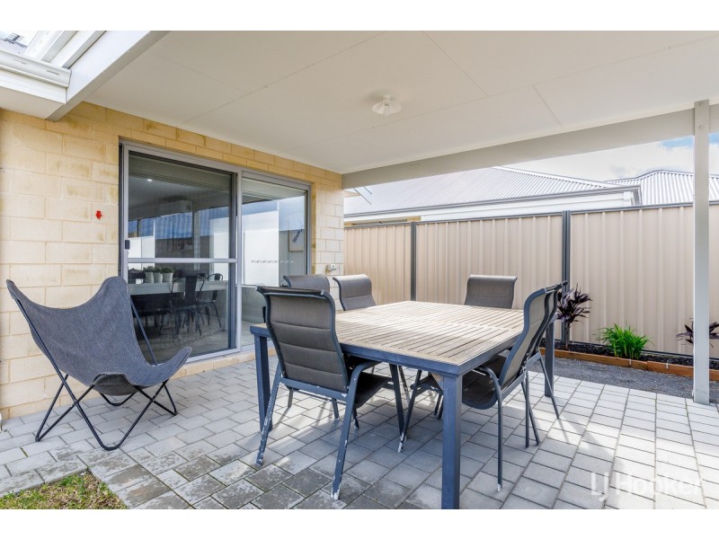 73 Grandite Fairway, Australind WA 6233