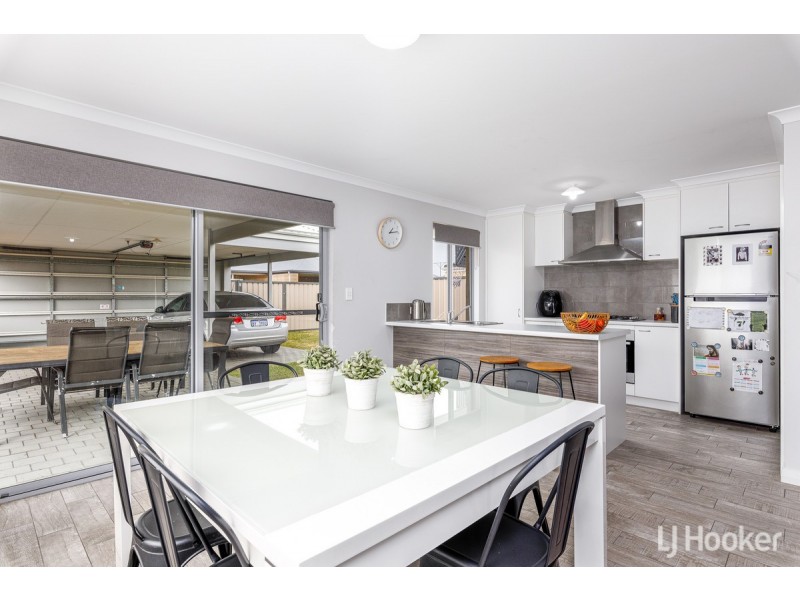 73 Grandite Fairway, Australind WA 6233