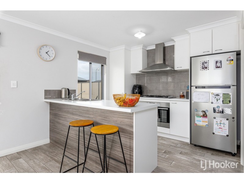 73 Grandite Fairway, Australind WA 6233