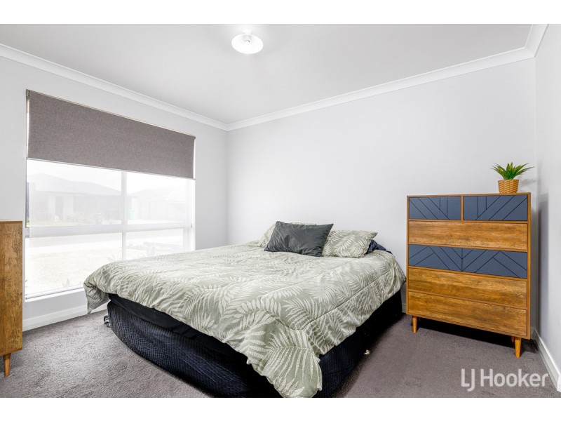 73 Grandite Fairway, Australind WA 6233