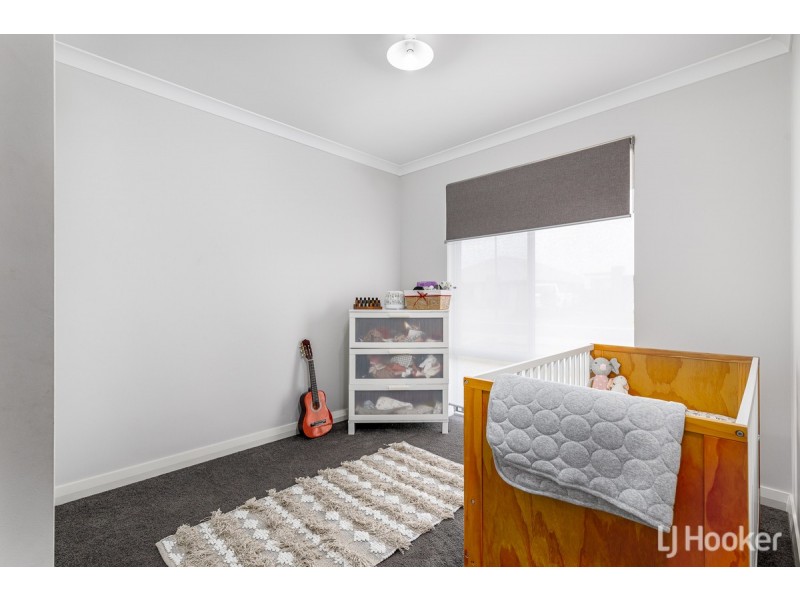 73 Grandite Fairway, Australind WA 6233