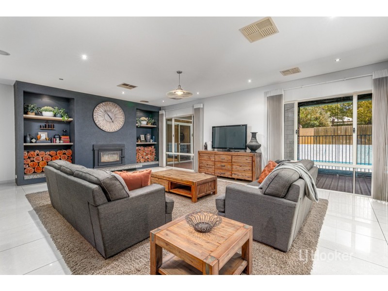 1 Seabreeze Close, Leschenault WA 6233