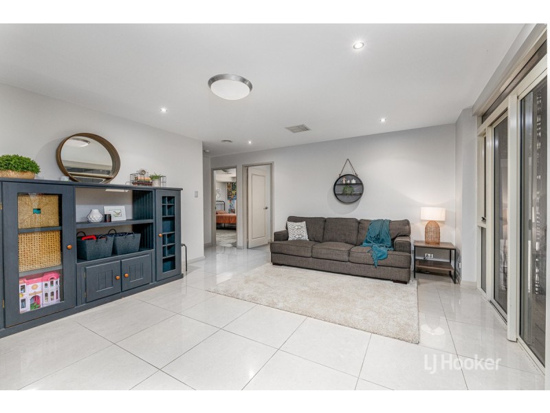 1 Seabreeze Close, Leschenault WA 6233