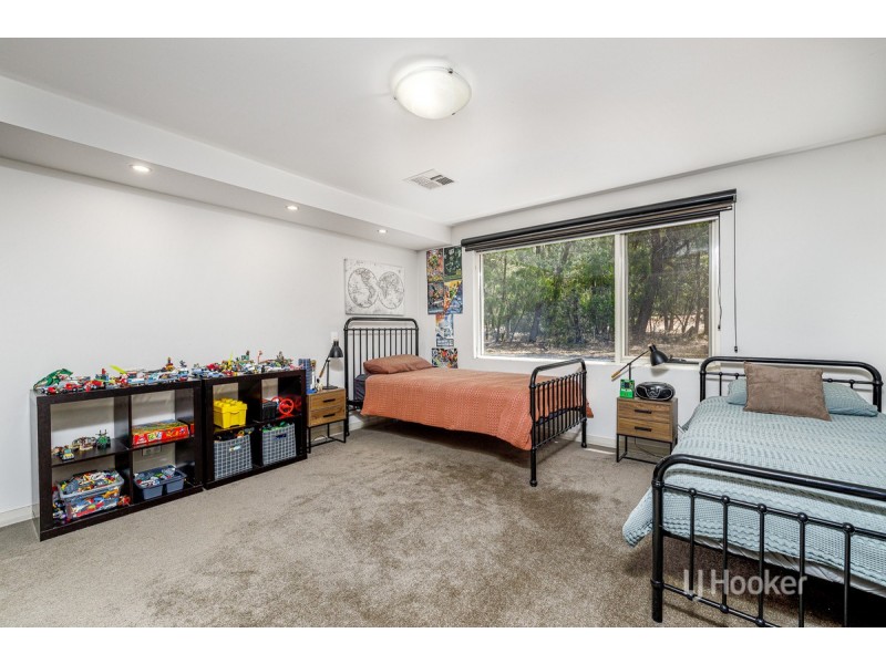 1 Seabreeze Close, Leschenault WA 6233