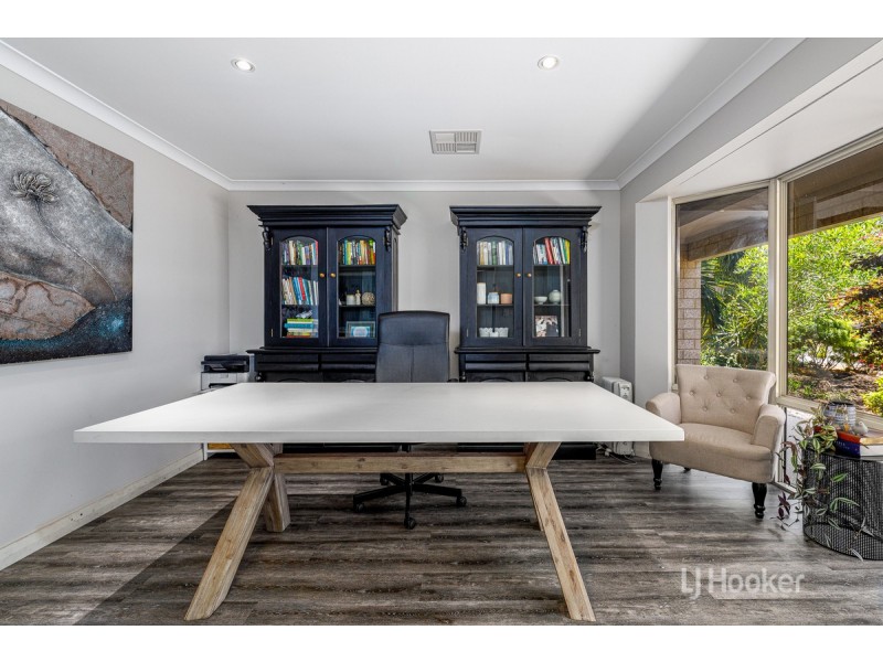 1 Seabreeze Close, Leschenault WA 6233