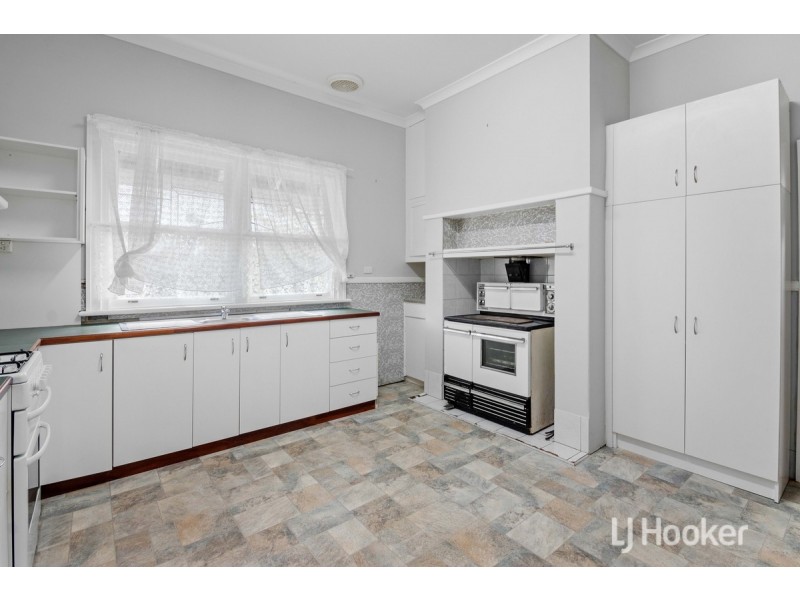 82 Johnston Street, Collie WA 6225