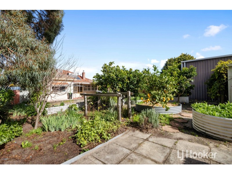 82 Johnston Street, Collie WA 6225