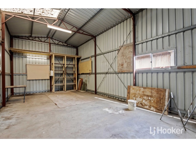 82 Johnston Street, Collie WA 6225