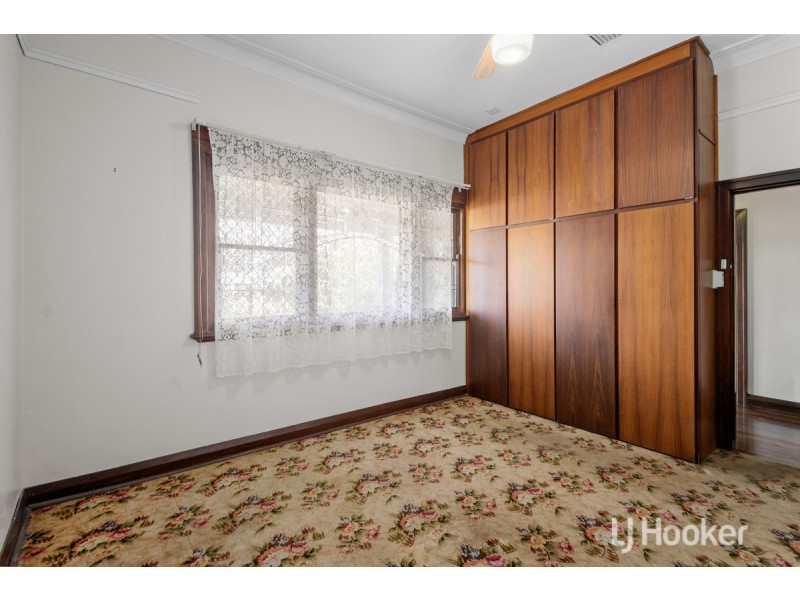 82 Johnston Street, Collie WA 6225