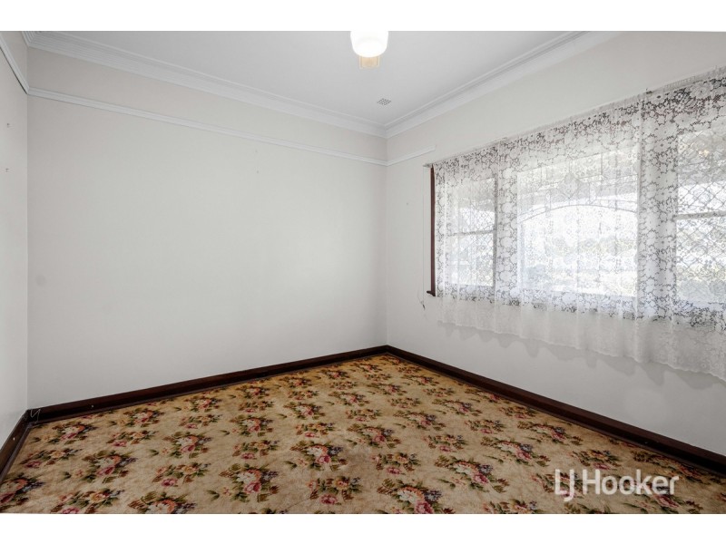 82 Johnston Street, Collie WA 6225