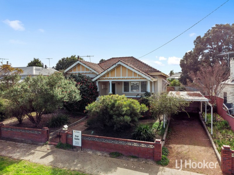 82 Johnston Street, Collie WA 6225
