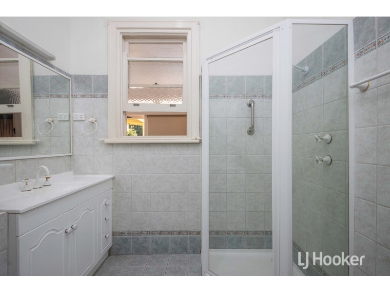 82 Johnston Street, Collie WA 6225