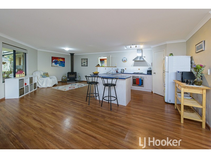 40 Currawong Drive, Broadwater WA 6280