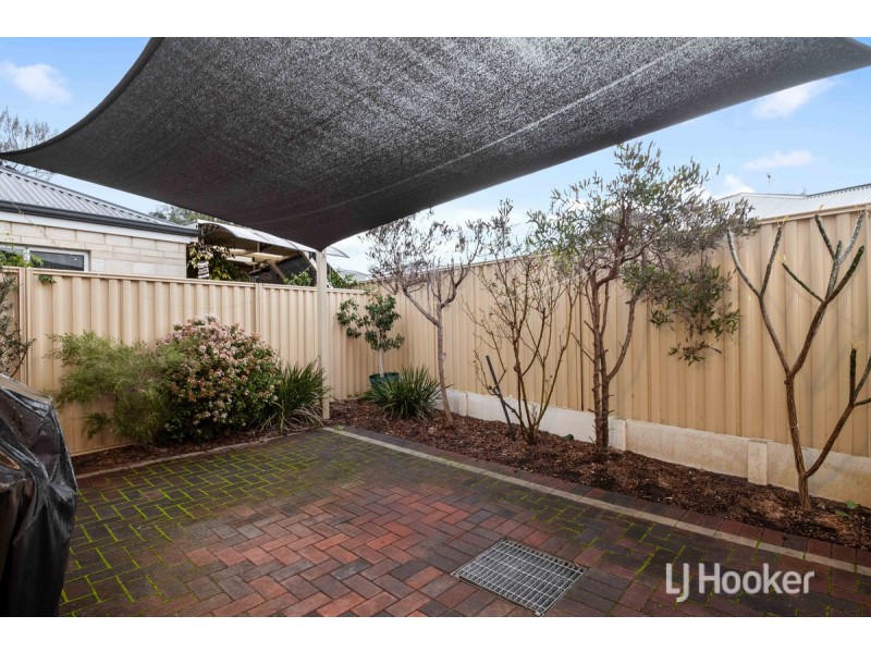 Fully Furn Eagle Crescent, Eaton WA 6232