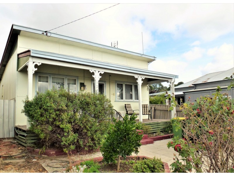 129 Wittenoom, Collie WA 6225