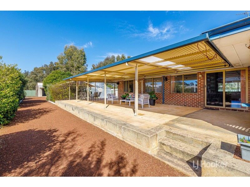 24 West Road, Capel WA 6271