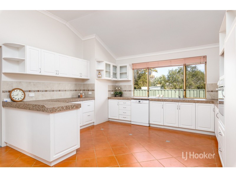 24 West Road, Capel WA 6271