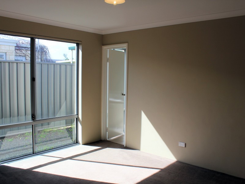 1/37 Gibbs Street, Carey Park WA 6230