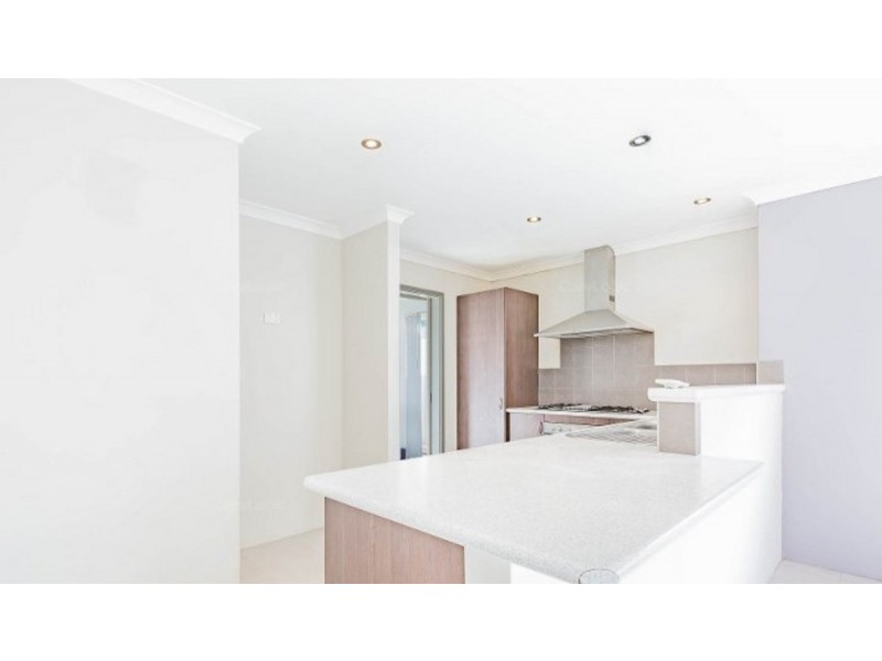 6/204 Clarke Street East, Carey Park WA 6230