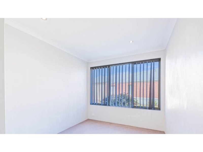 6/204 Clarke Street East, Carey Park WA 6230