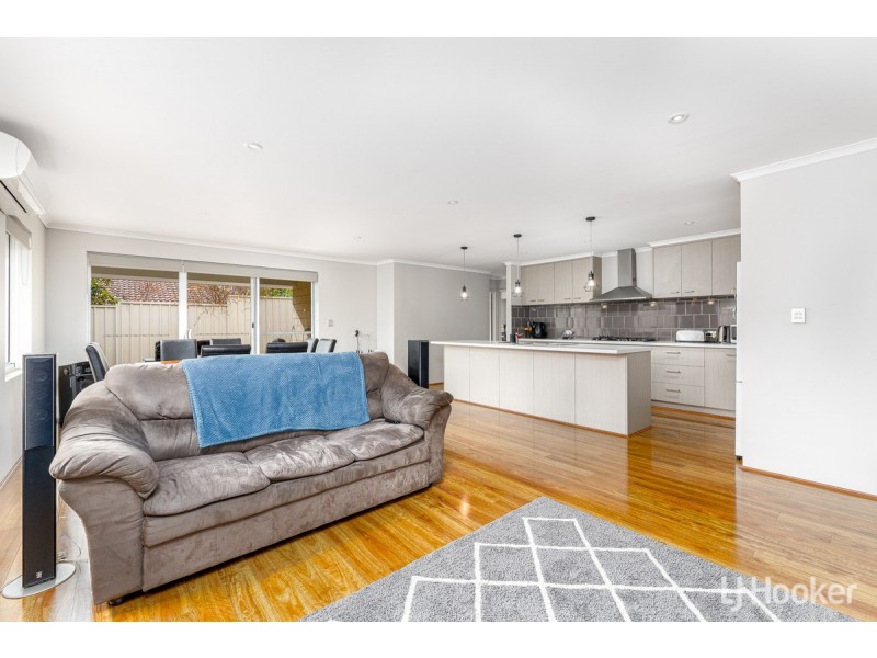 4/1 Heavenly Court, Australind WA 6233