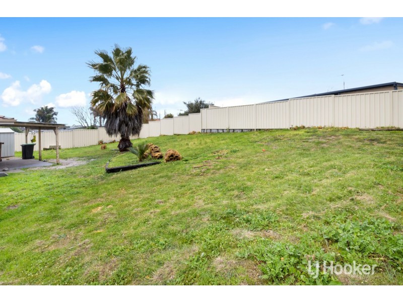 15 Sunburst Grove, Collie WA 6225