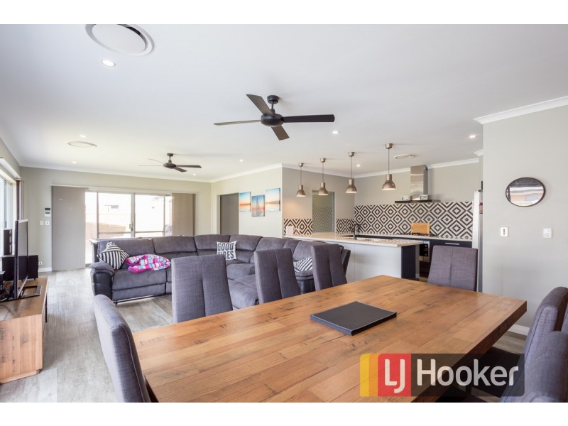 6 Wandoo Way, Eaton WA 6232