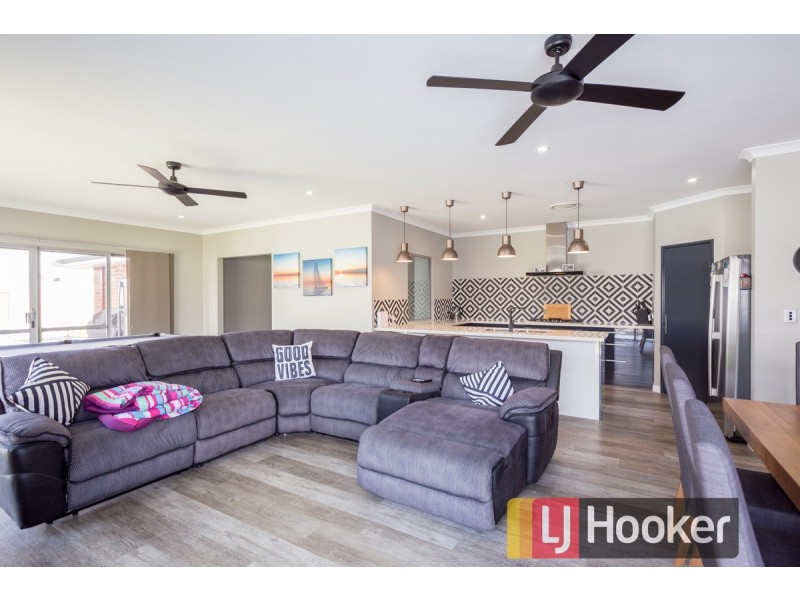 6 Wandoo Way, Eaton WA 6232