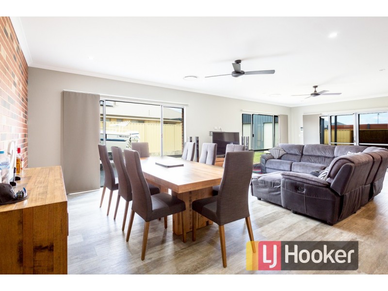 6 Wandoo Way, Eaton WA 6232