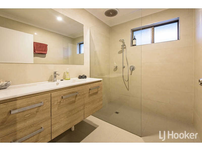 1/32 Marshall Street, Quindalup WA 6281