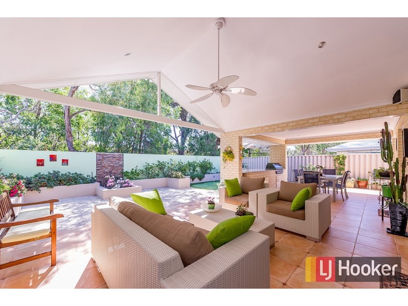 10 Jade Crescent, Dalyellup WA 6230