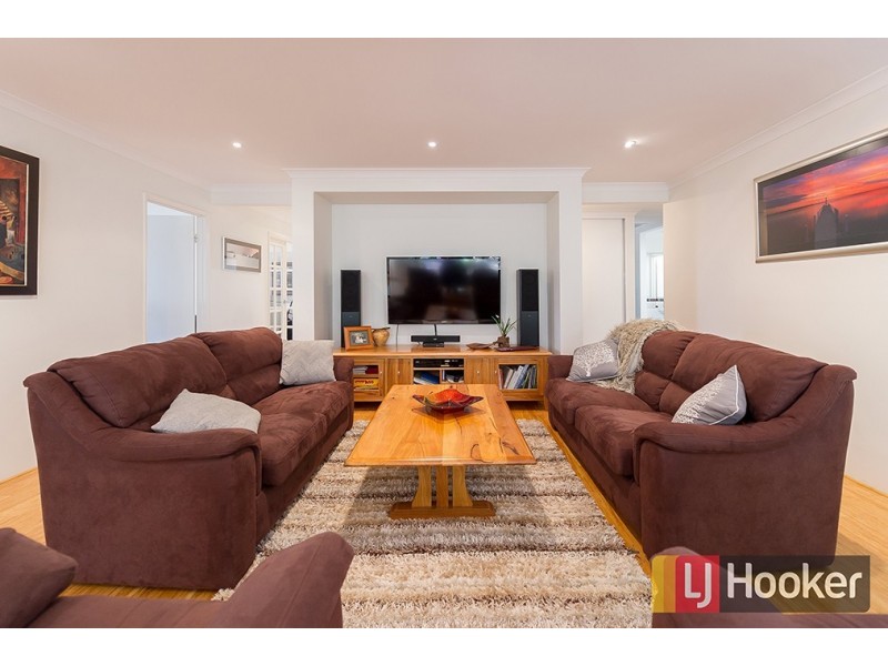 10 Jade Crescent, Dalyellup WA 6230