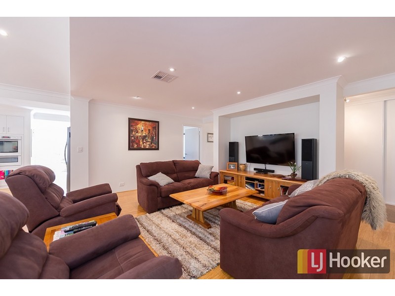10 Jade Crescent, Dalyellup WA 6230