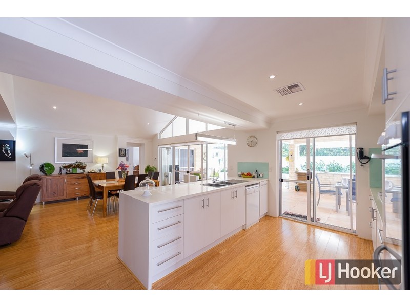 10 Jade Crescent, Dalyellup WA 6230