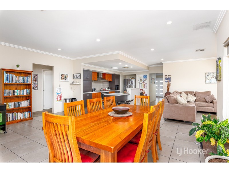 20 Sapphire Road, Dalyellup WA 6230