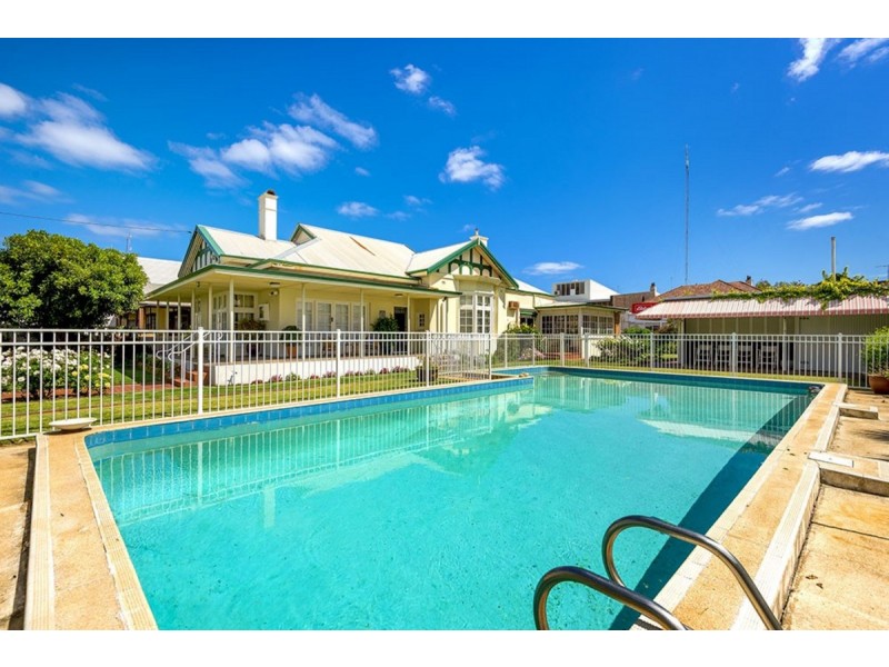 12 Edward Street, Bunbury WA 6230