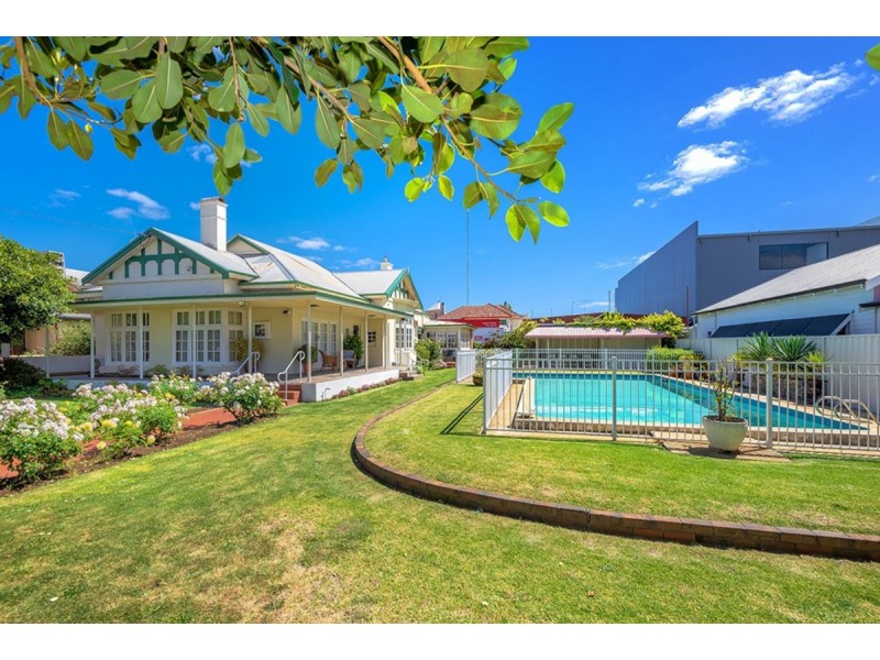 12 Edward Street, Bunbury WA 6230