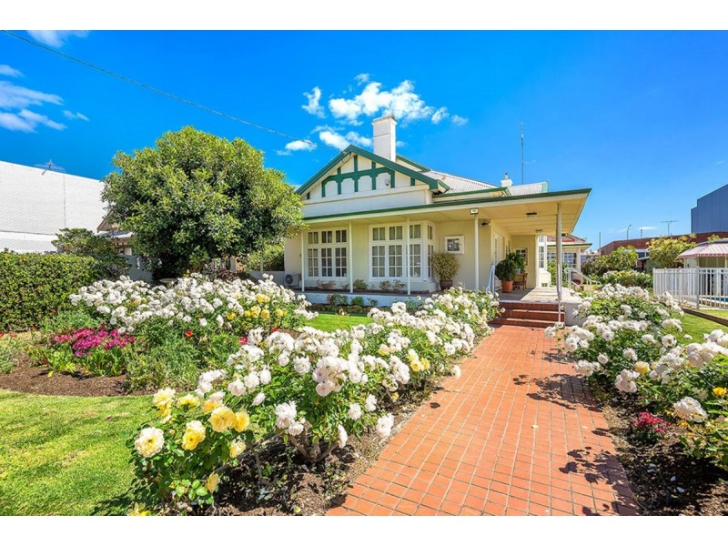 12 Edward Street, Bunbury WA 6230