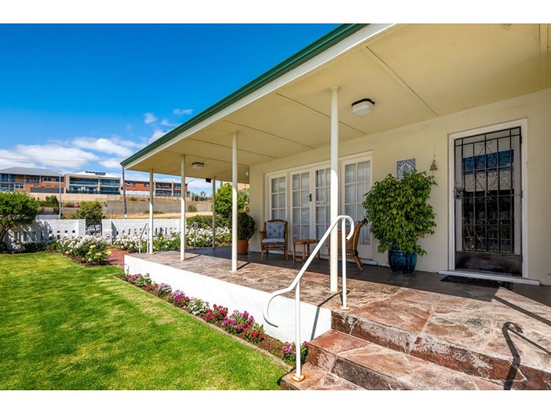 12 Edward Street, Bunbury WA 6230