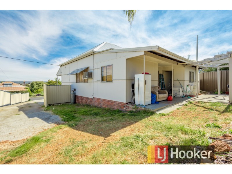 66 Deakin Street, Collie WA 6225