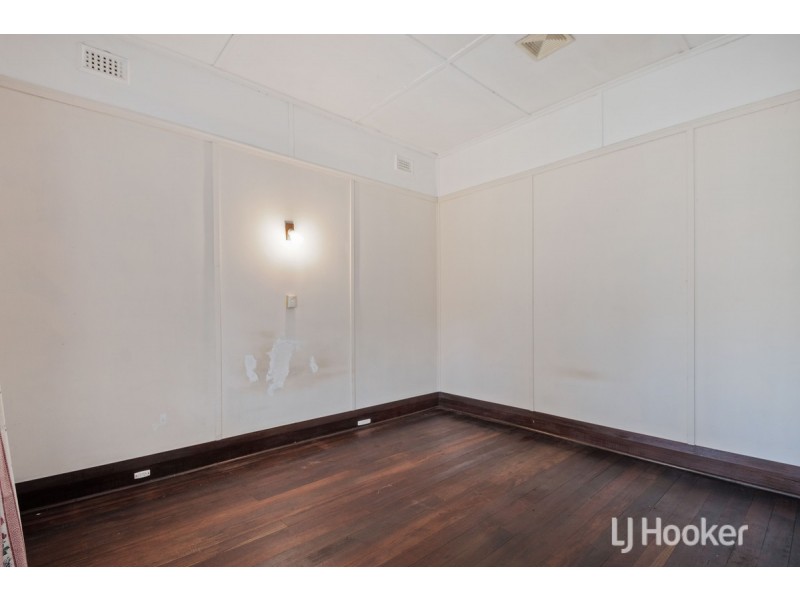 11 Hutton Street, Collie WA 6225