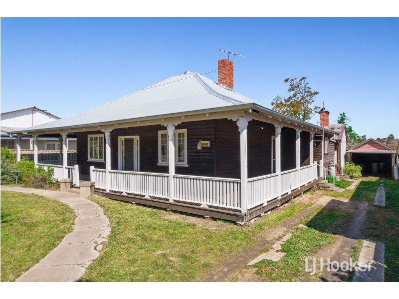 11 Hutton Street, Collie WA 6225