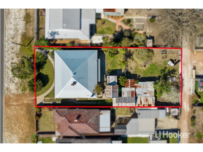 11 Hutton Street, Collie WA 6225