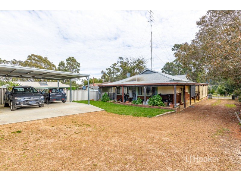 8 Gardiner Street, Roelands WA 6226