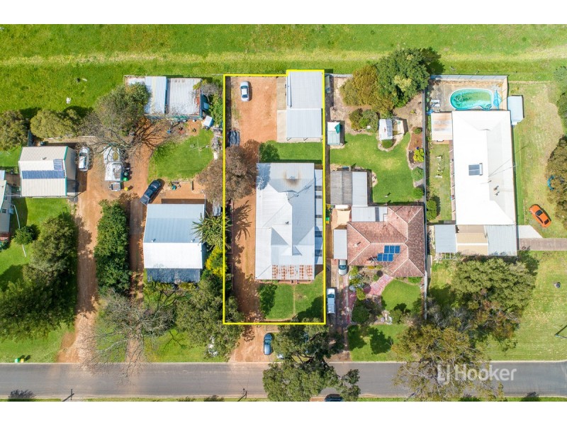 8 Gardiner Street, Roelands WA 6226