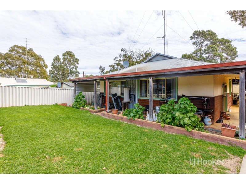 8 Gardiner Street, Roelands WA 6226