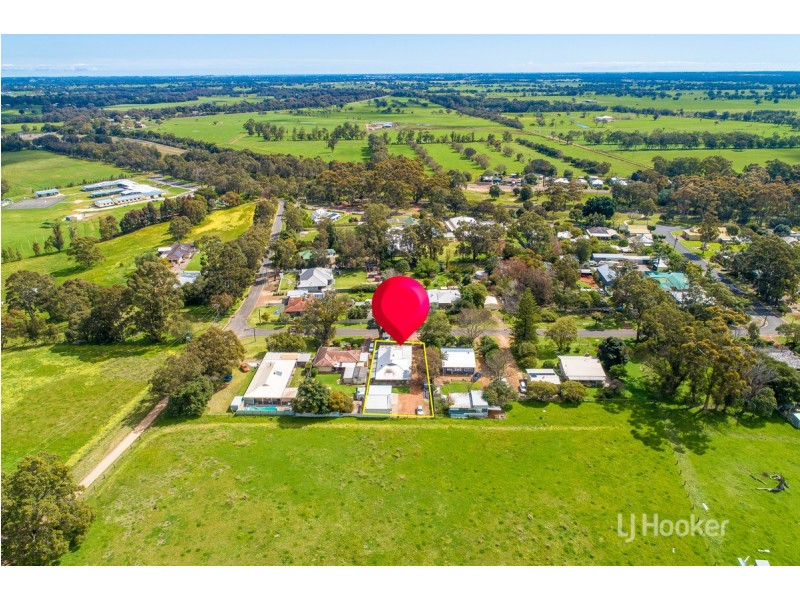 8 Gardiner Street, Roelands WA 6226